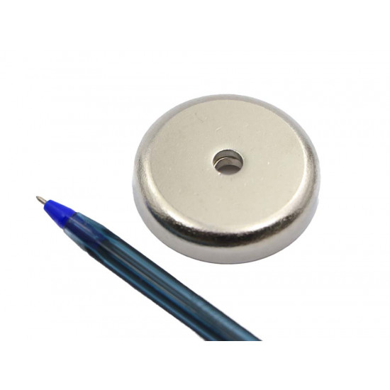 Fixador Magnético Ø42 x 9 mm com furo escariado Fixador Magnético Ø42 x 9 mm com furo escariado