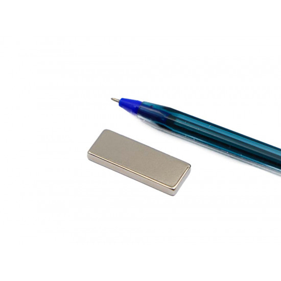 Ímã de neodímio bloco 30 x 11 x 3 mm - N42